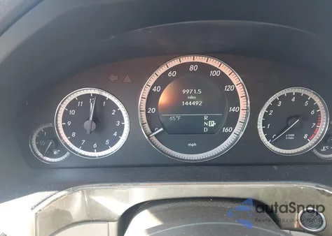 2010 Mercedes-Benz E 350 4Matic из США, поврежденный, VIN WDDHF8HB0AA177574